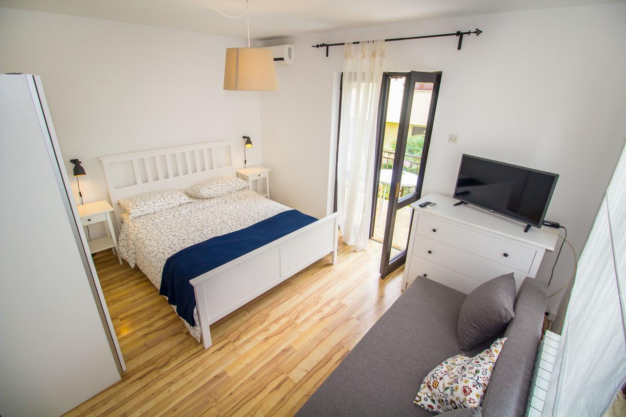 Pineta House Vidos Apartment Porec Ngoại thất bức ảnh
