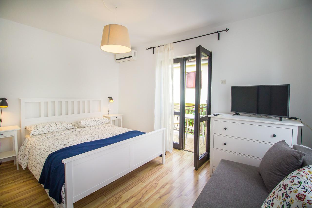 Pineta House Vidos Apartment Porec Ngoại thất bức ảnh